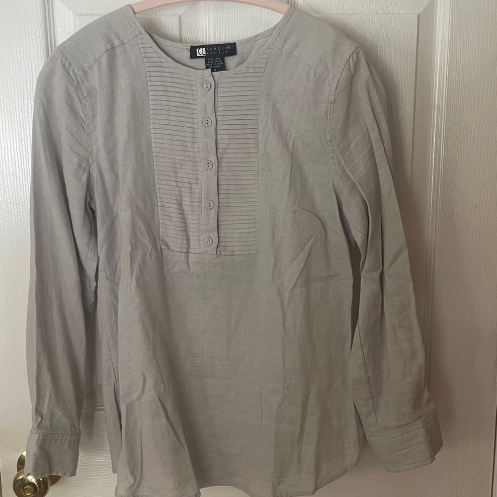 Gray Linen Blouse 55% Linen boho beautiful classy top.  Gorgeous!